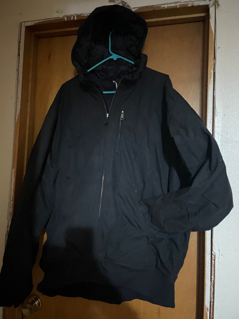 Men's Black Hooded Puffer Jacket with Zip Front